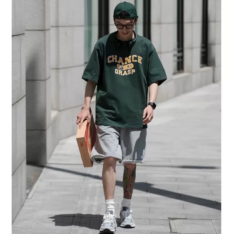 Áo thun tay lỡ nam nữ,in chữ Chance màu xanh