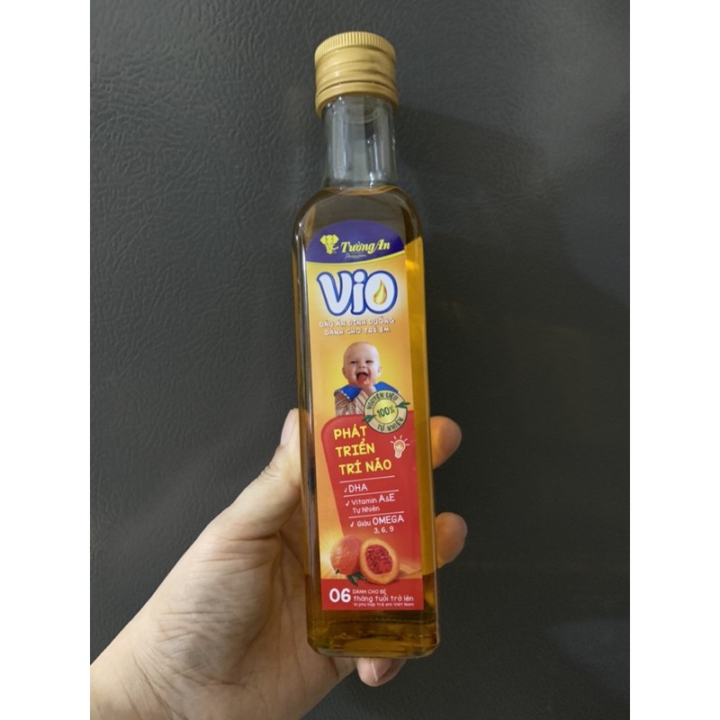 Dầu Ăn dinh dưỡng Vio Gấc Tường An cho trẻ em 250ml