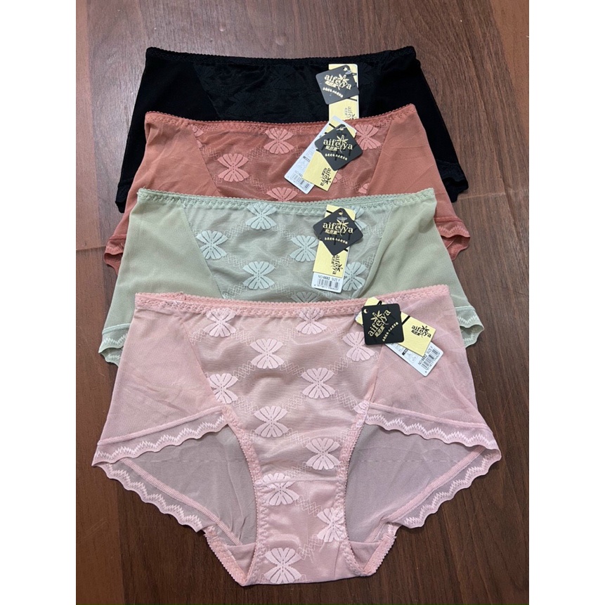 Đồ lót cao cấp / Quần sịp nữ ren lưng cao QL6682