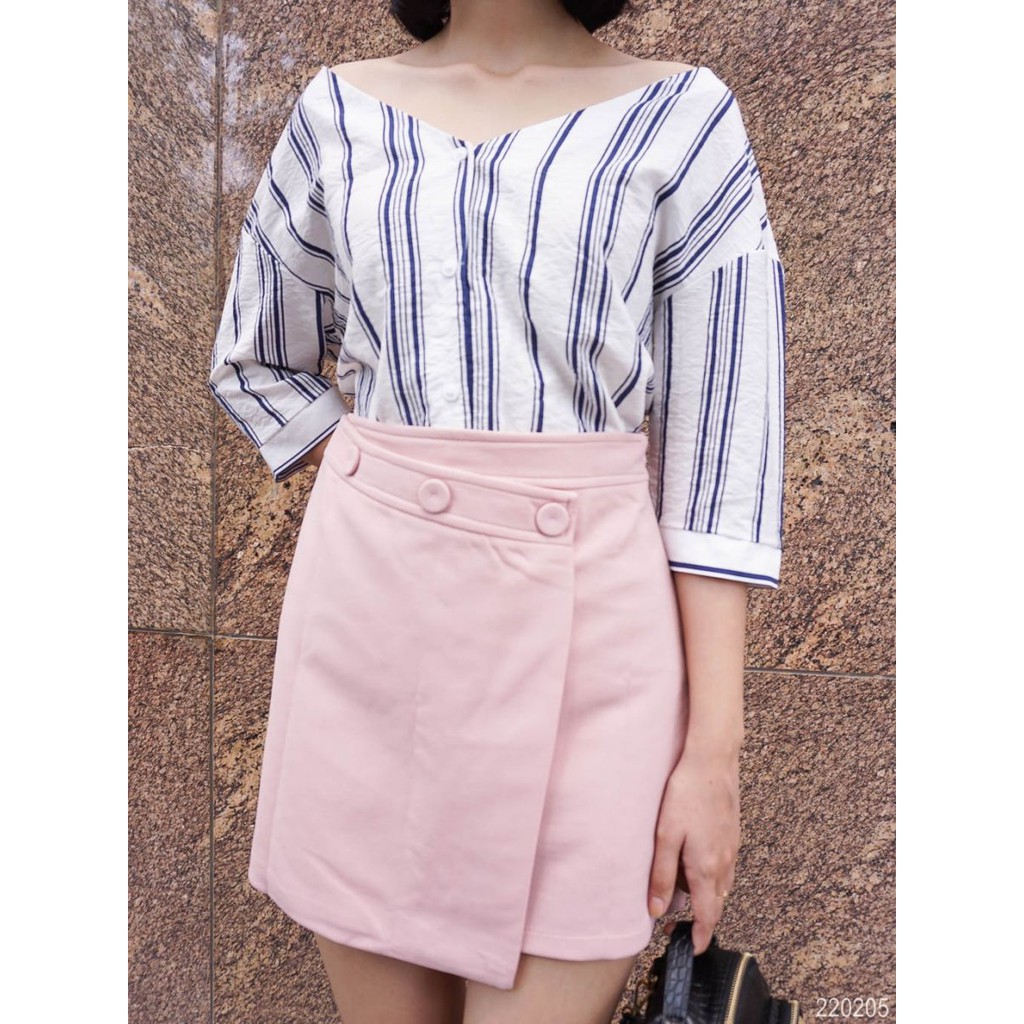 ÁO V-NECK STRIPED BLOUSE OVANMADE AM4091 - OVAN.VN