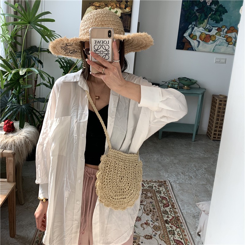 Túi đeo chéo trang trí rơm đan kiểu dáng thời trang cho nữ