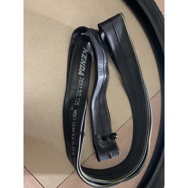 Bộ săm lốp xe đạp 26*1.5 chính hãng kenda chất lượng cao.