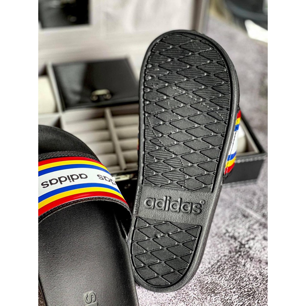 Dép Adidas kẻ 7 màu