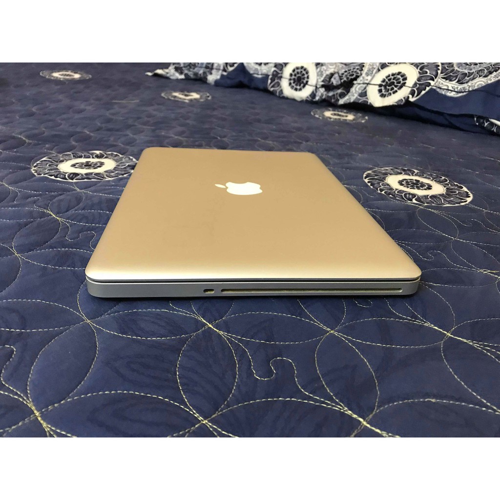 Macbook pro MC700 i5 2.3 ram 4G HDD 320G 95%