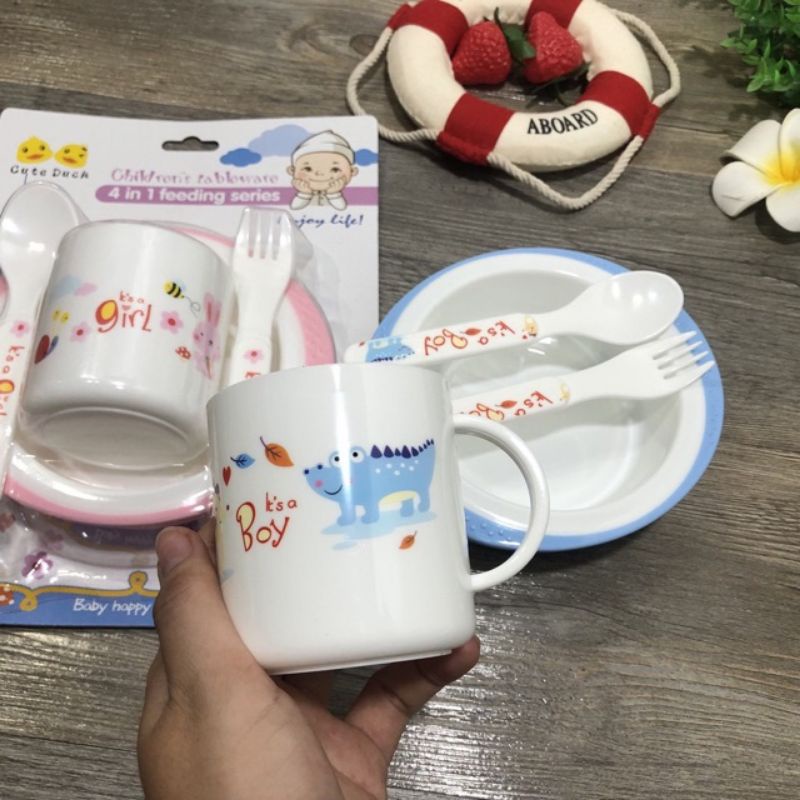 Set đồ dùng ăn dặm cho bé (bát, cốc, thìa, dĩa)