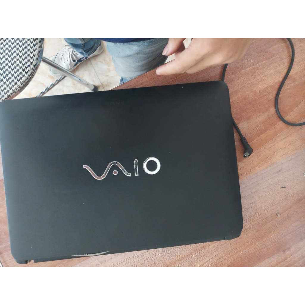 xÁC Laptop SONY VAIO SVF14 Pentium 2117U