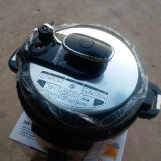 Nồi áp suất điện CM6160