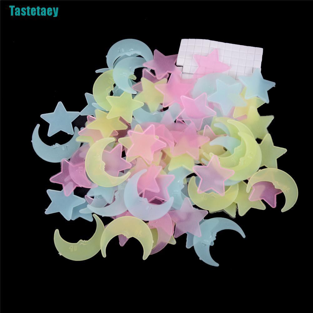 Bộ 100 Miếng Dán Tường Hình Ngôi Sao / Mặt Trăng Dạ Quang