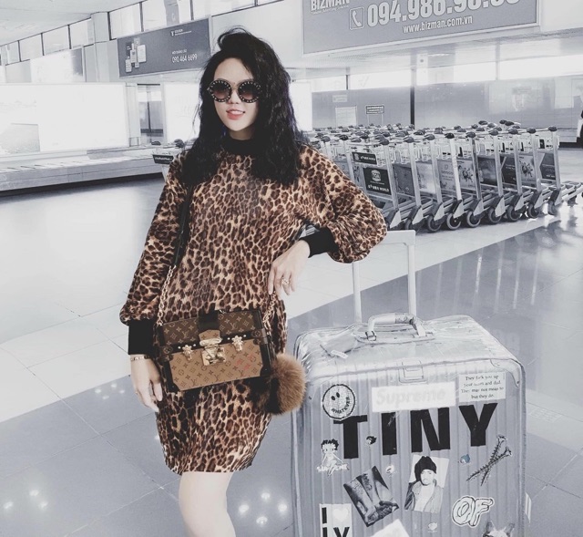 Lv petite dạng cốp trunk clutch hàng super fullbox