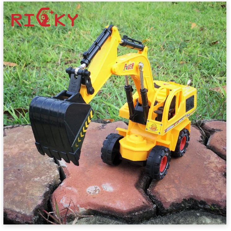 Máy Múc Điều Khiển Từ Xa múc được y như thật