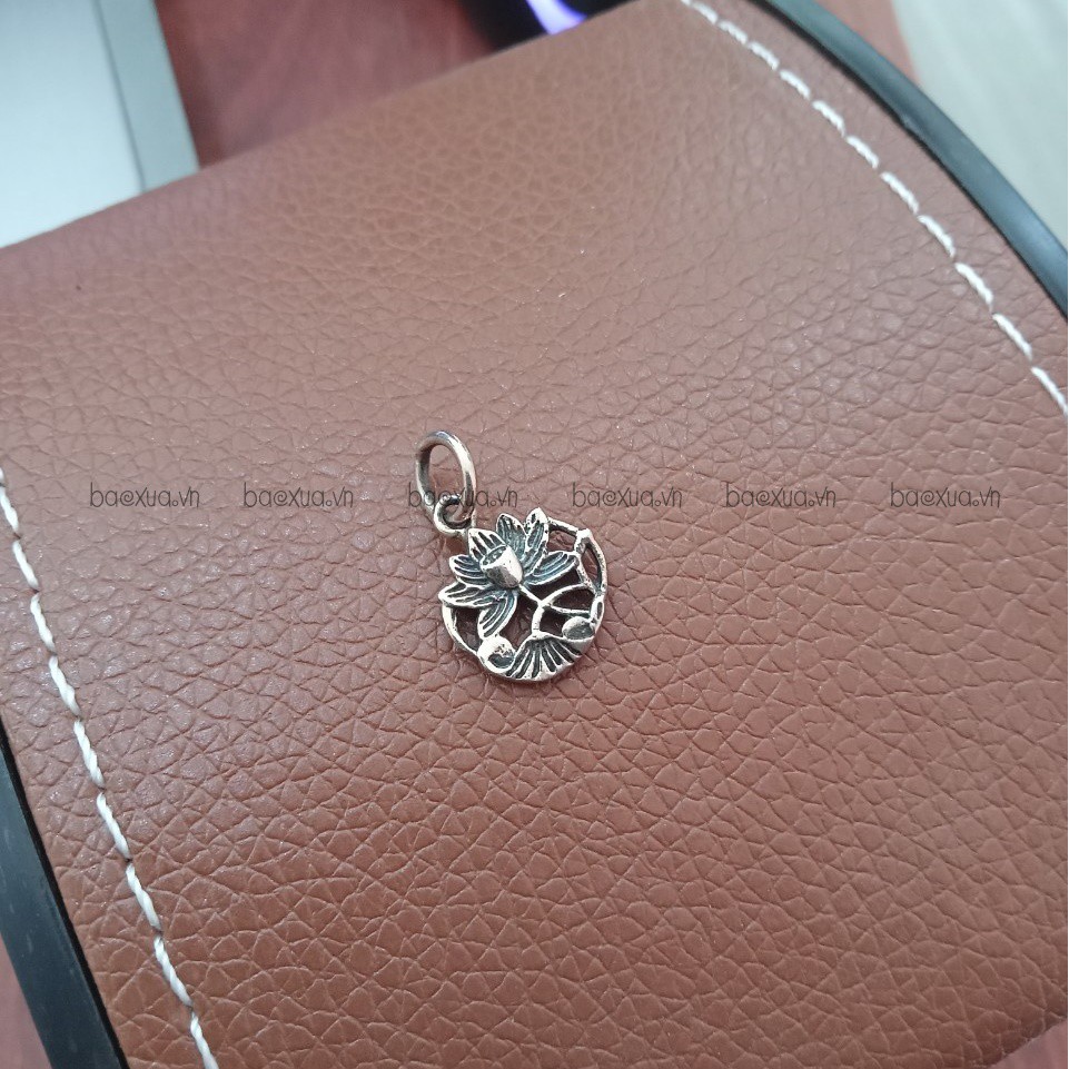 MẶT CHARM HOA LÁ SEN S990