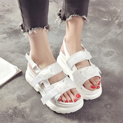 Giày sandal đế bánh xốp dày cao 7,5 cm ulzzang ( 2 màu )