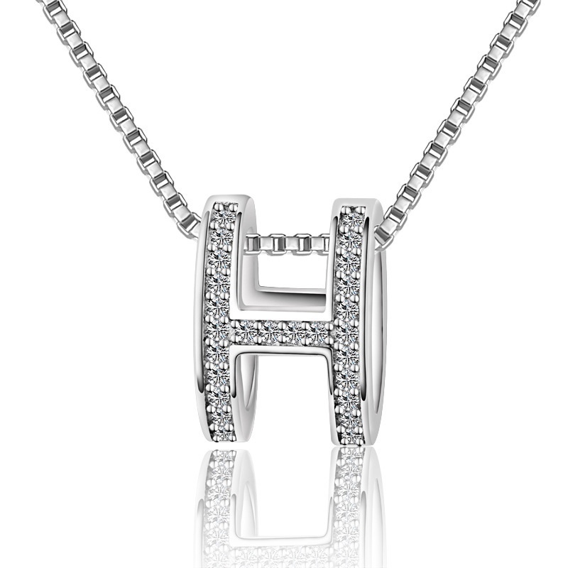 Vòng cổ mặt chữ H đính đá Zircon đơn giản