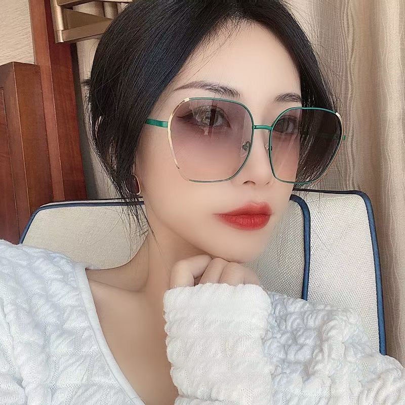 Kính mát nữ TISSELLY K17 kiểu dáng thời trang sành điệu chống tia UV phân cực gọng thép