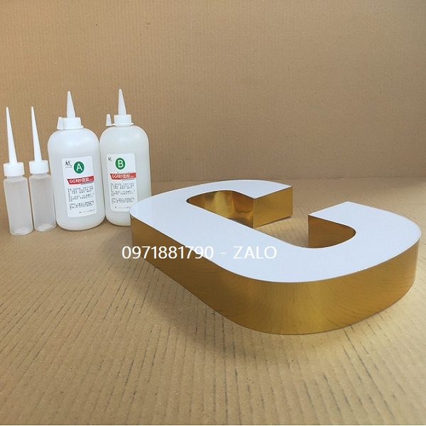 Nhôm uốn chân chữ vàng gương không gờ