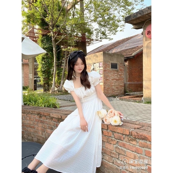 ĐẦM MIDI TRẮNG CỔ VUÔNG XÔ BI NHÚN EO