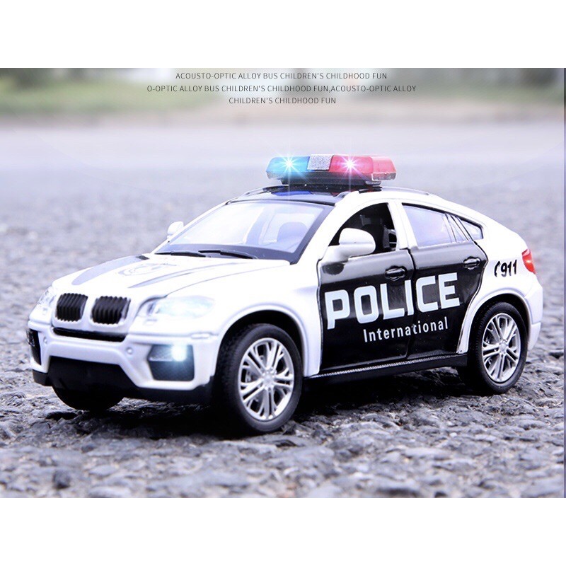 Mô Hình 1:32 Xe BMW X6 Cảnh Sát 15.5cm 911 No box