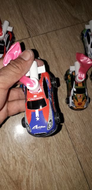 Hàng hot_Một chiếc xe bằng nhựa chạy bằng hơi rất đẹp