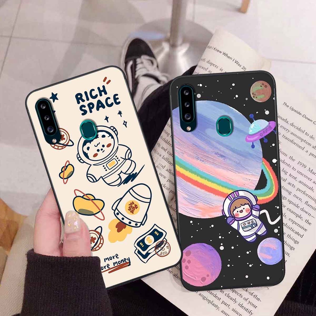 Ốp Samsung A20s in hình vũ trụ, phi hành gia bầu trời cute dễ thương