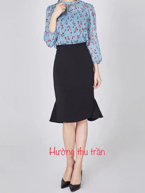 Chân váy dáng suông phối bèo sau trẻ trung | BigBuy360 - bigbuy360.vn