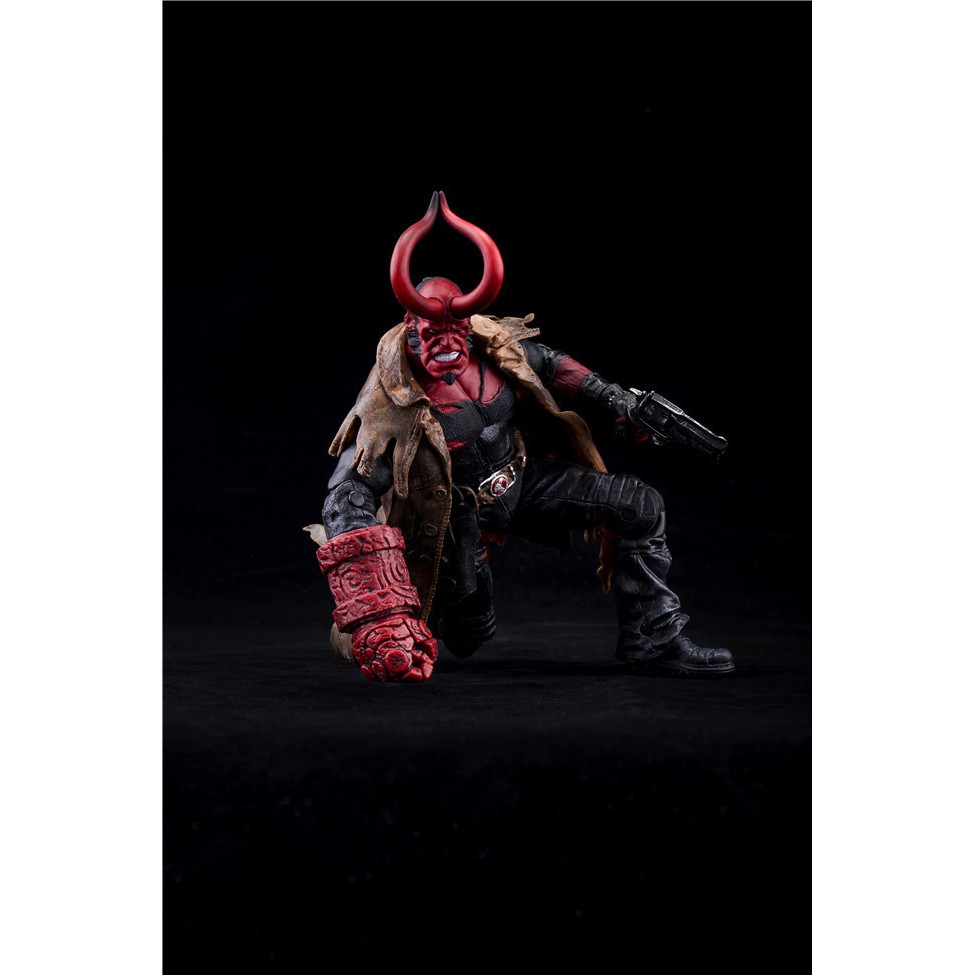 Mô hình Hell boy quỷ đỏ Mezco 7 inch cử động khớp