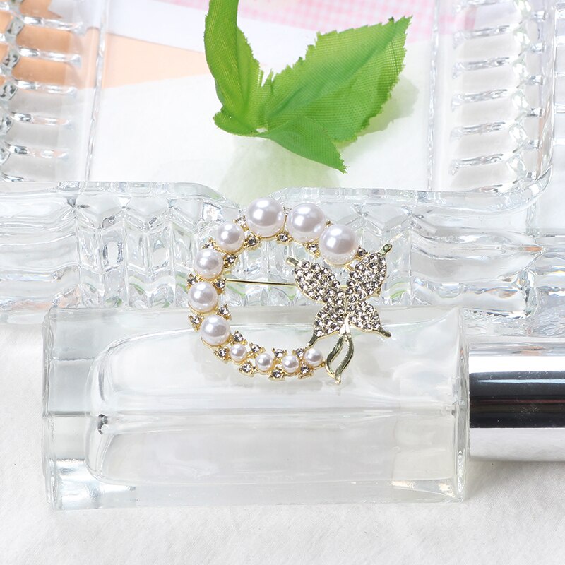 2022 Korean Exaggerated Elegant Pearl Butterfly Flower Brooch Pin Brooch Women Girls Fashion Clothes Decoration Jewelry Gifts