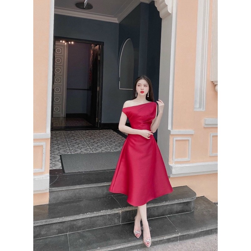 Đầm dự tiệc lệch vai xếp li 3 màu sang trọng | BigBuy360 - bigbuy360.vn