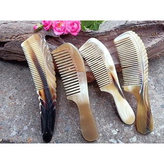 Lược sừng trâu tự nhiên có chuôi cầm 18-20cm chải tóc không gây tích điện và giảm xơ gãy tóc