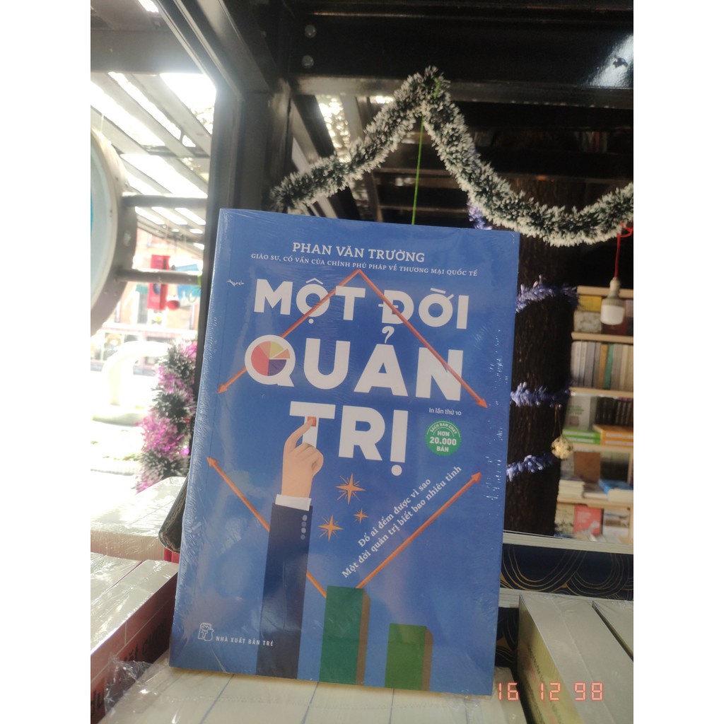 Sách - Một Đời Quản Trị - NXB Trẻ