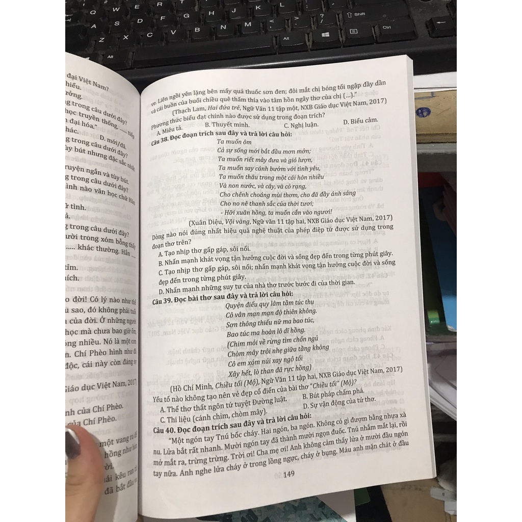 Sách - Combo Ôn tập đánh giá năng lực tư duy toán học + Ôn tập đánh giá năng lực ngôn ngữ tiếng việt