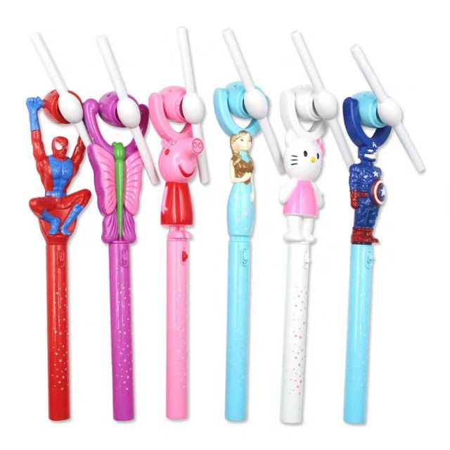 Tay cầm phát nhạc đèn chong chóng loại đẹp cho bé trai bé gái