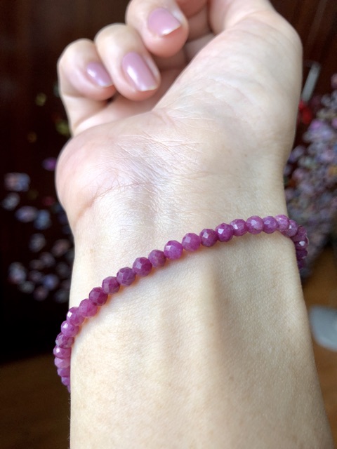 Vòng tay hồng ngọc giác 4.3 li