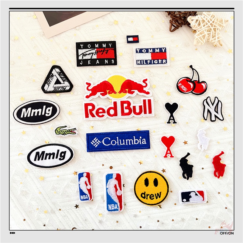 ♚ Thương Hiệu Thời Trang - Bộ Sưu Tập Quạt Sắt-On ♚ 1 Sticker Ủi Thêu Hình Huy Hiệu