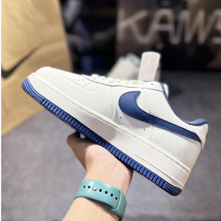 Giày Thể Thao Nam Nữ, Giày AF1 trắng sữa viền xanh navy Air Force 1 Hàng Đẹp Full Box Bill hót nhất 2022
