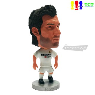 Tượng cầu thủ bóng đá Luis Figo