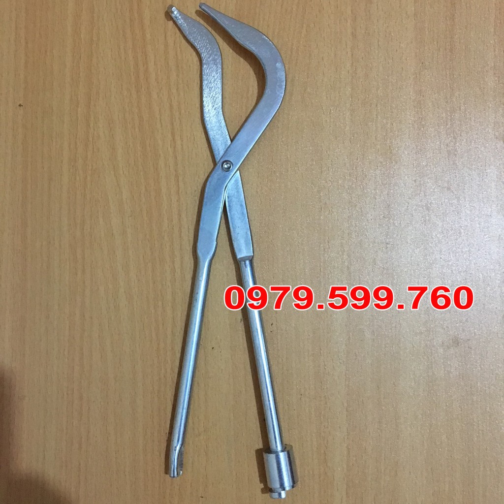 Dụng cụ tháo lò xo phanh tang trống