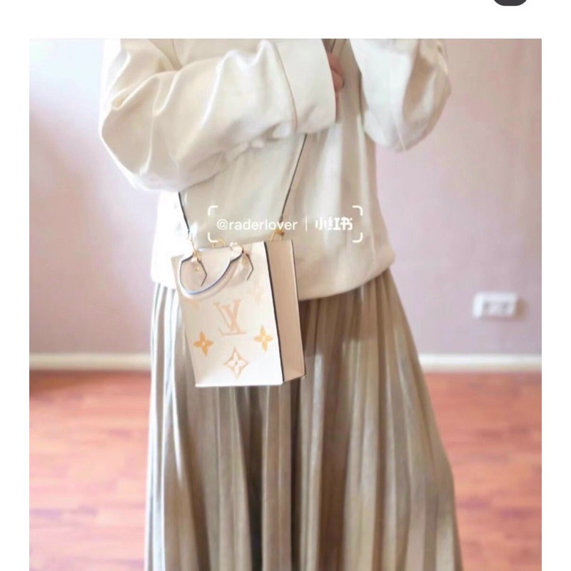 Túi lv Xacha mini hoạ tiết hoa mới nhất 2021