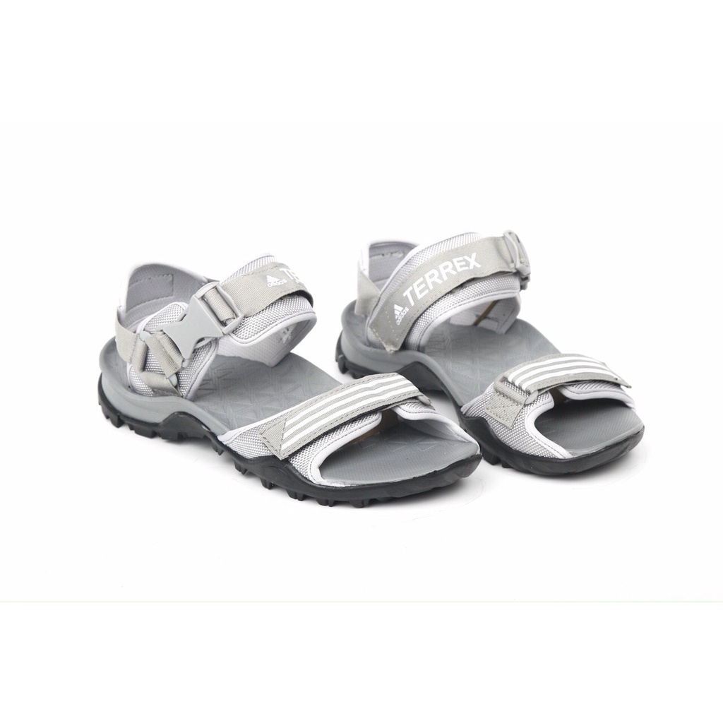 Sandal thể thao quai dù