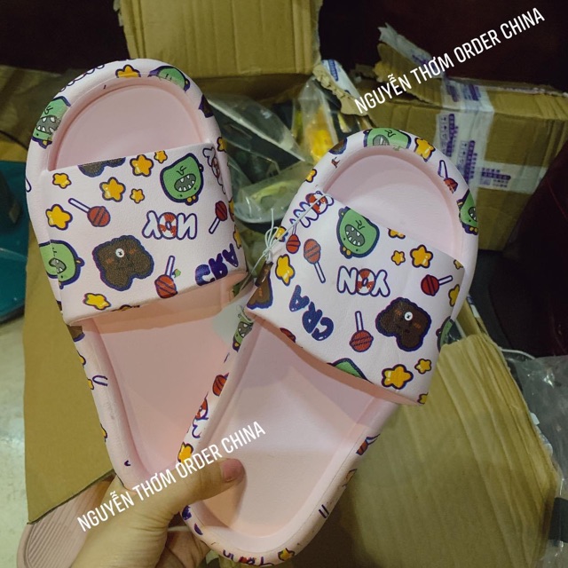 Dép unisex hoạ tiết