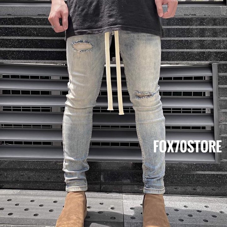 Quần Jean Nam Rách Gối FOXSEVENTY, Dáng ôm, Chất Jean Co Dãn,Màu Rất Đẹp | BigBuy360 - bigbuy360.vn