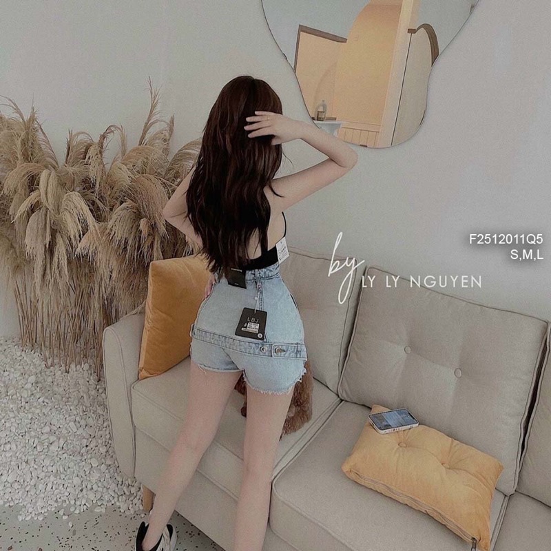 Quần váy jeans phối nút