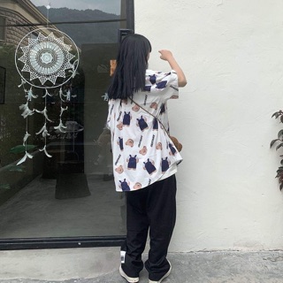 Áo sơ mi gấu mặc yếm trắng
