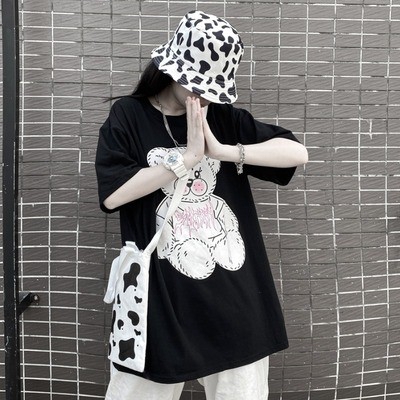 Mũ tai bèo in hình phong cách thời trang