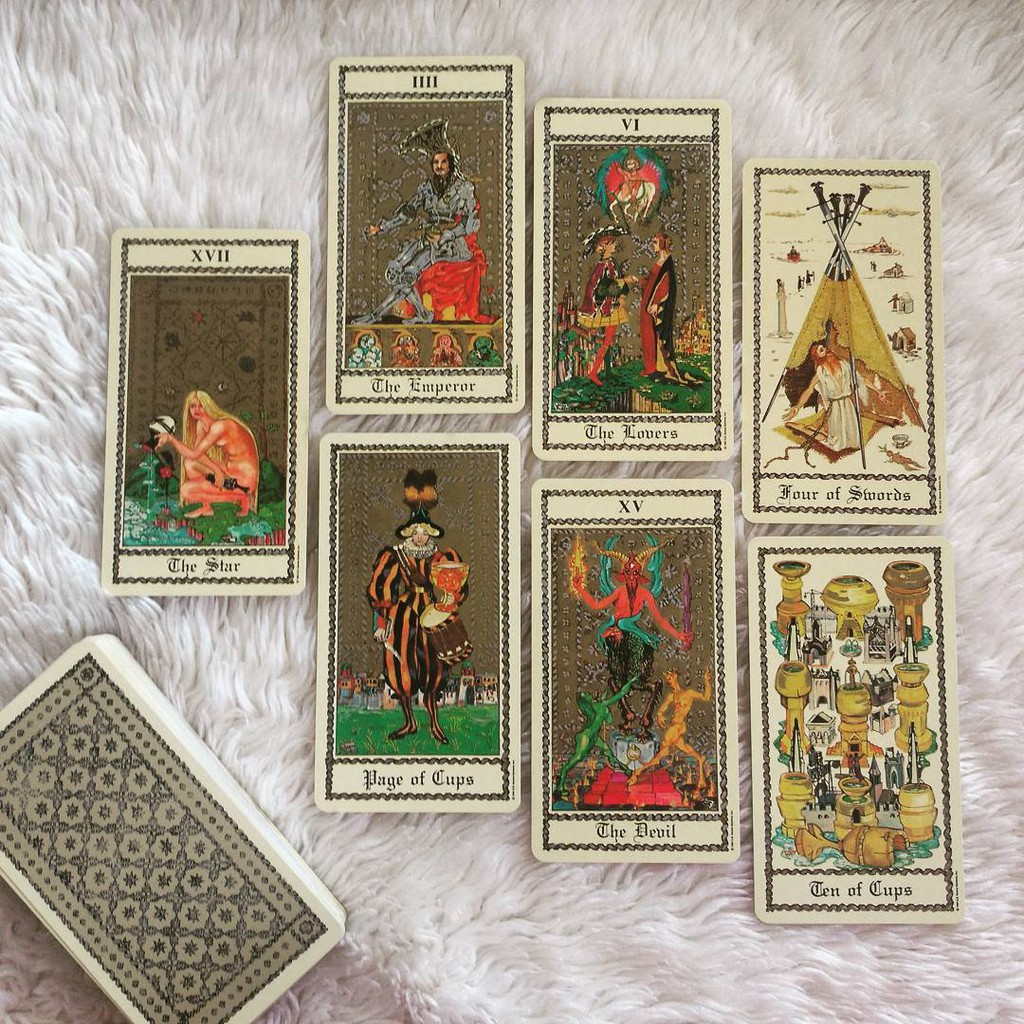 Bộ Bài Medieval Scapini Tarot (Mystic House Tarot Shop)