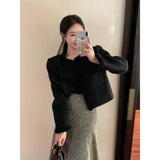 (SẴN) Áo dạ tweed đen đánh tua