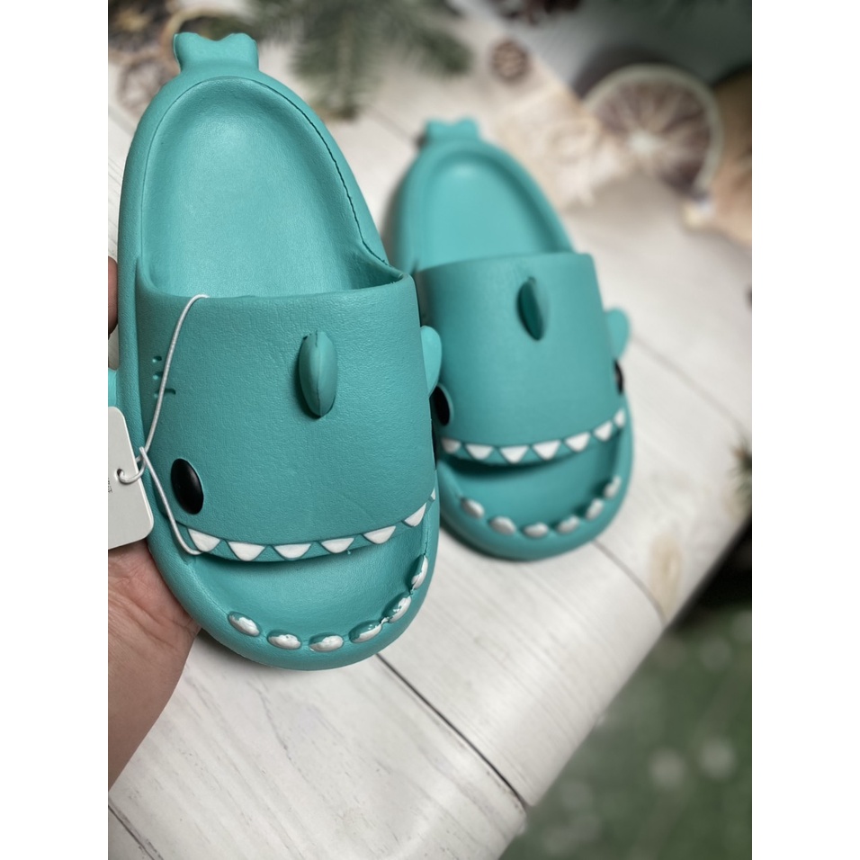Dép Đi Trong Nhà Cá Mập Baby Shark Cao Cấp Chống Trơn Trượt, Dép Cho Bé Size 1,2,3,4Tuổi M024