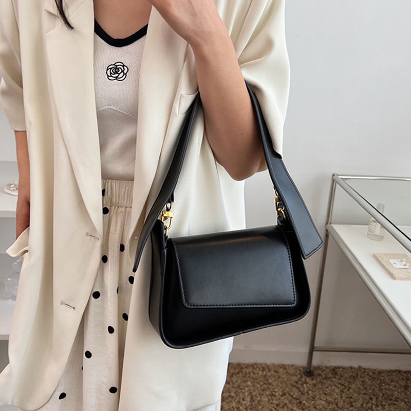 Túi Đeo Chéo Dây Xích Dễ Phối Đồ Thời Trang Cho Nữ