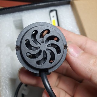 2 chiếc đèn led oto(vui lòng đọc phần mô tả)