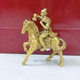 Tượng con khỉ cưỡi ngựa Mã Thượng Phong Hầu đồng tay cầm cờ, cầm ấn cỡ nhỏ và cỡ vừa, cỡ tiểu cỡ trung bằng đồng.