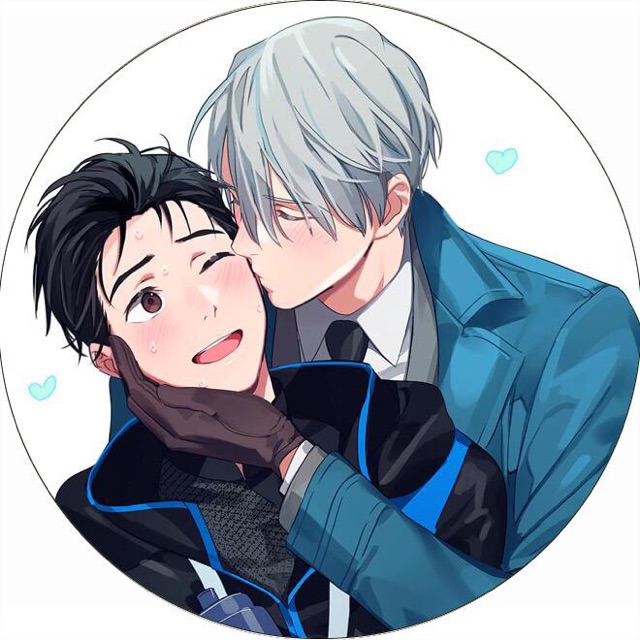 Combo 3 Huy hiệu anime couple yuri!!!on lce victuuri mẫu khác nhau